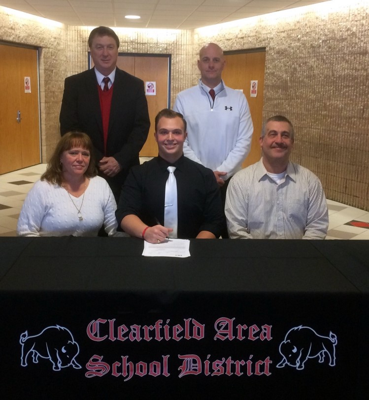 National Signing Day 2017 Richard Massimino_renamed_14152